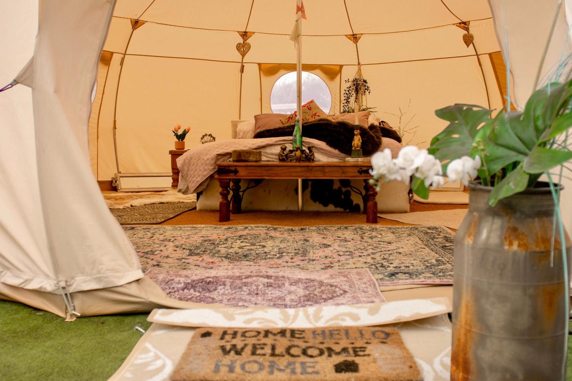 The Follies Glamping Maidstone Exterior foto
