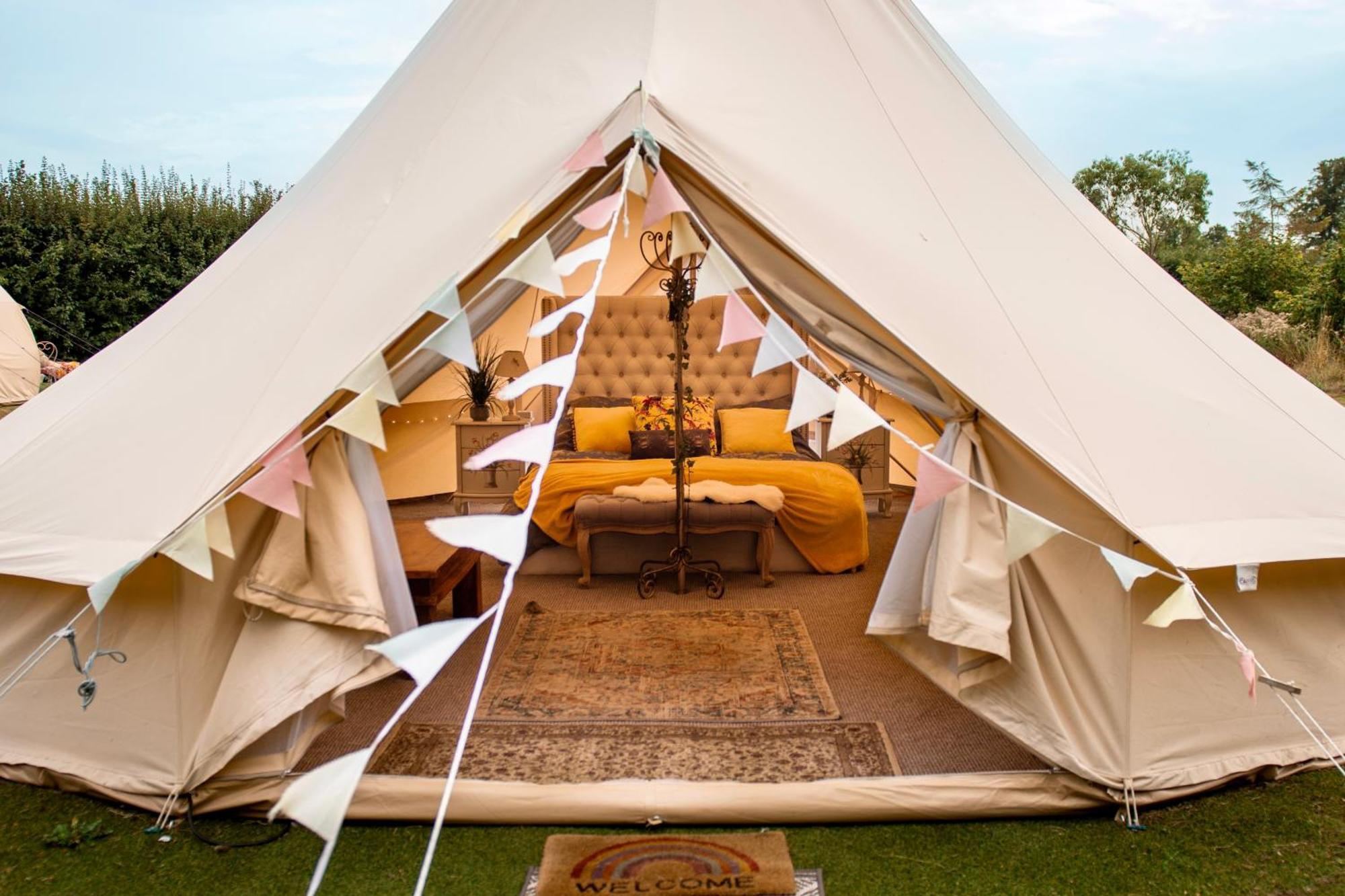 The Follies Glamping Maidstone Exterior foto